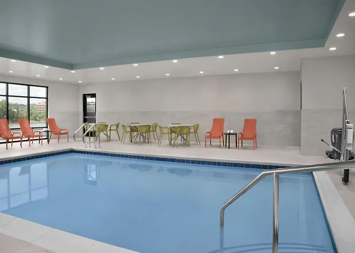 Hotel Hampton By Hilton East Peoria