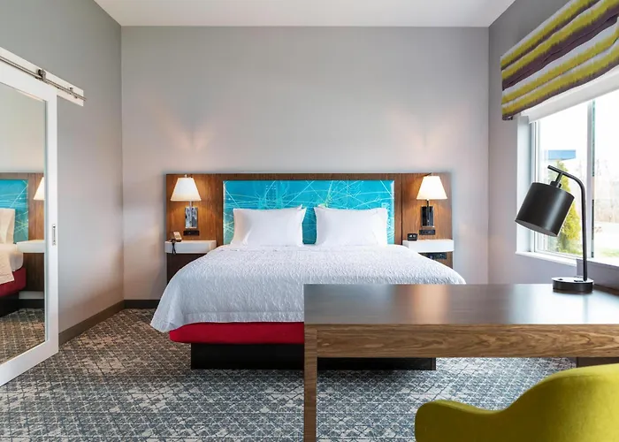 Hampton By Hilton East