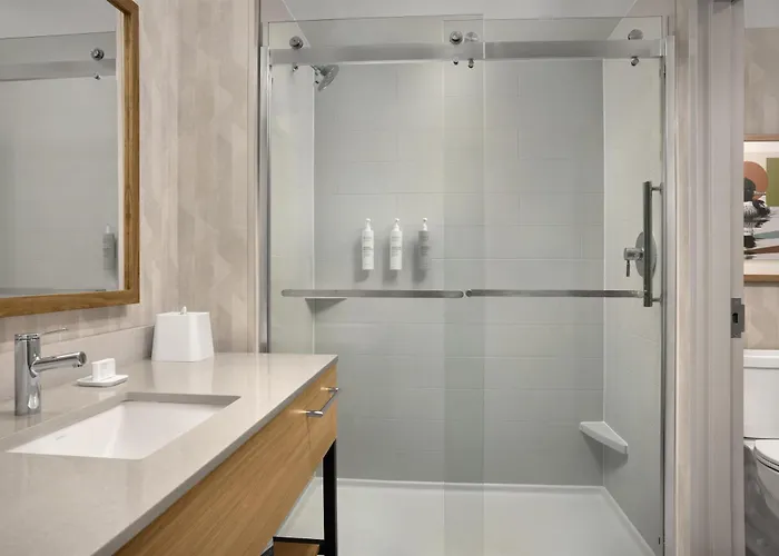 Hotel Hampton By Hilton East Peoria