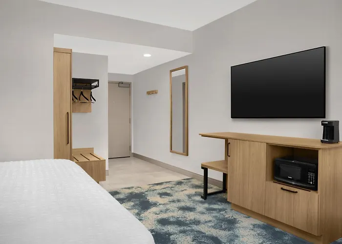 Hotel Hampton By Hilton East Peoria